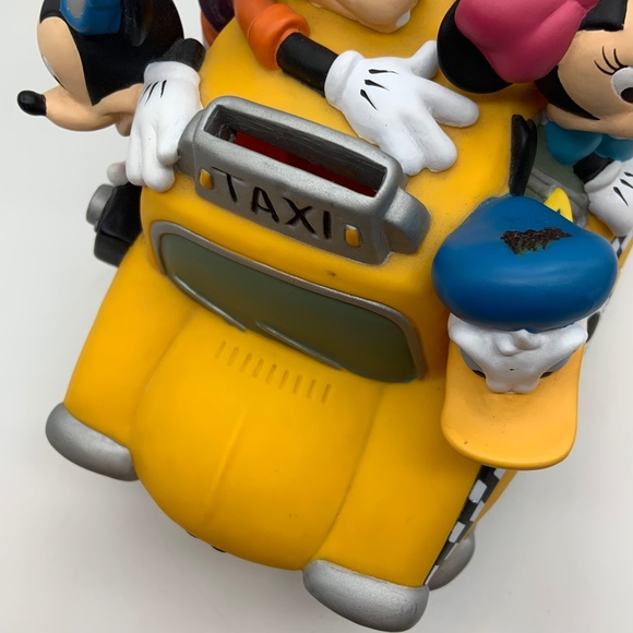 Vintage Disney Mickey Mouse and Friends Fab 5 Taxi Duck Cab Co. Fun Coin Bank - Picture 6 of 12